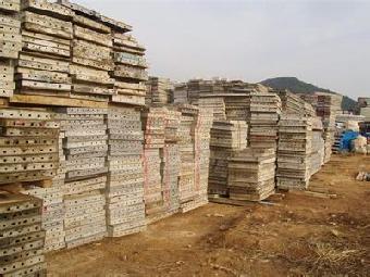 東莞長安廢鋁?；厥展尽堕L安專業高價收購廢鋁模》_志趣網